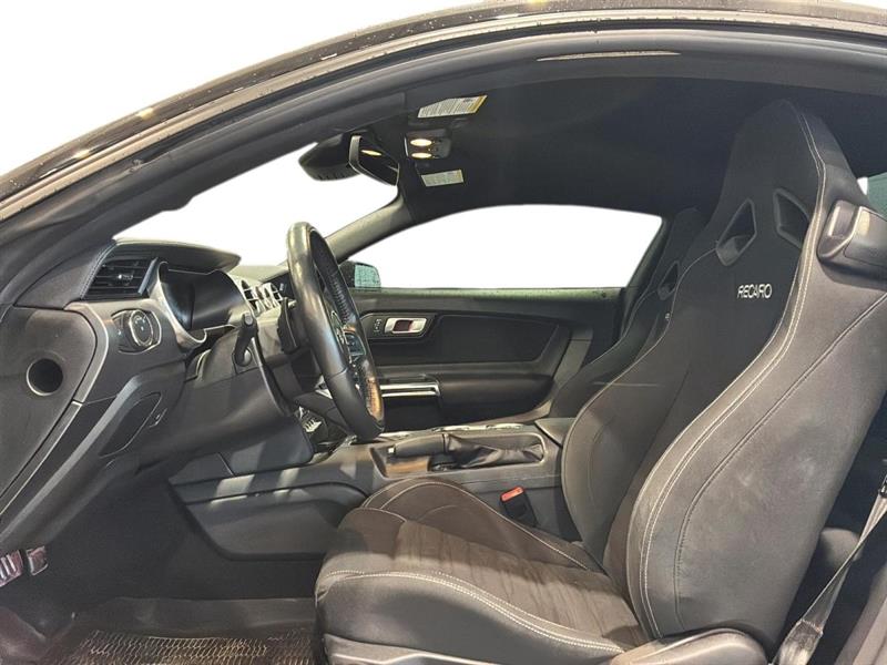 ford Mustang 2022 - 9