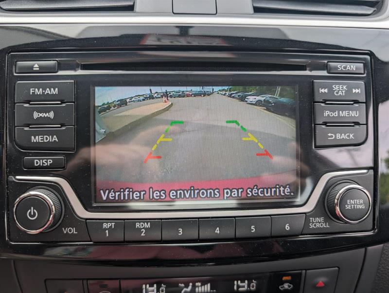 nissan Sentra 2018 - 16