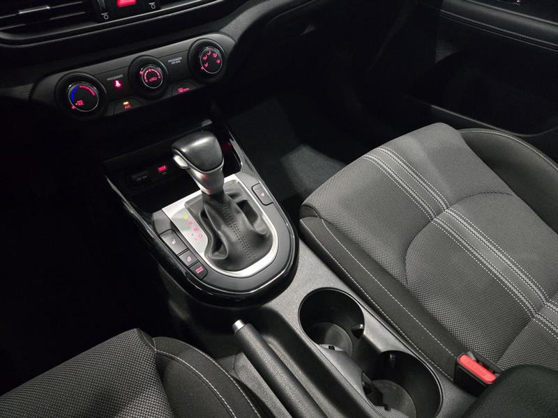 kia Forte 2023 - 17