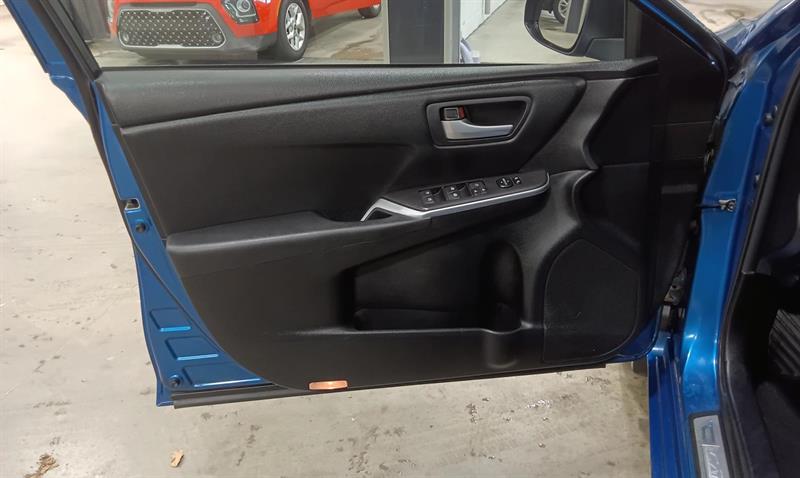 toyota Camry 2016 - 18