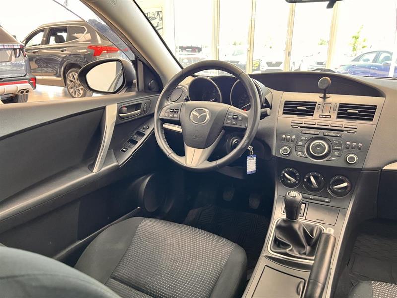 mazda Mazda3 2012 - 10