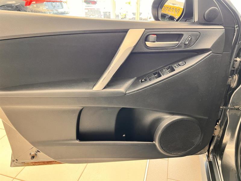 mazda Mazda3 2012 - 16