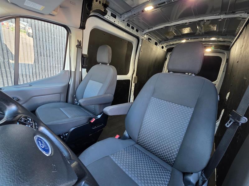ford E-Transit-350 2023 - 31
