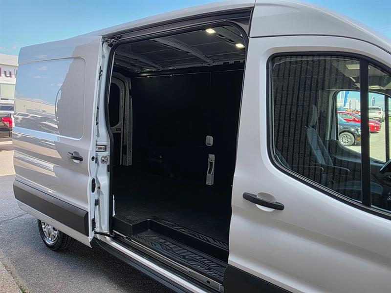 ford E-Transit-350 2023 - 16