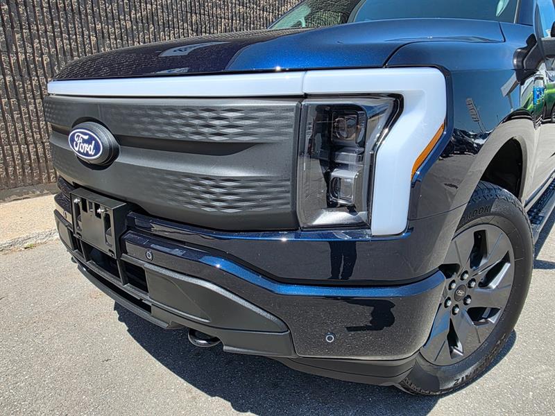 ford F-150 Lightning 2025 - 9