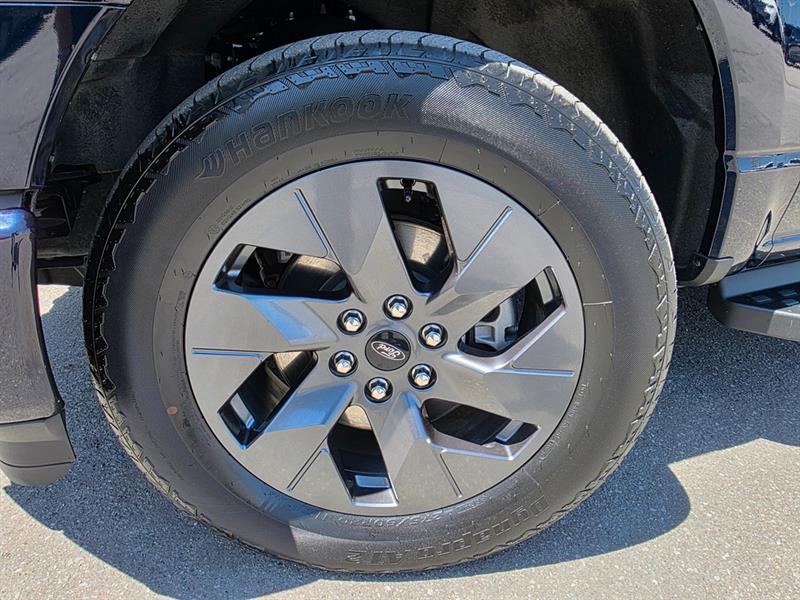 ford F-150 Lightning 2025 - 18