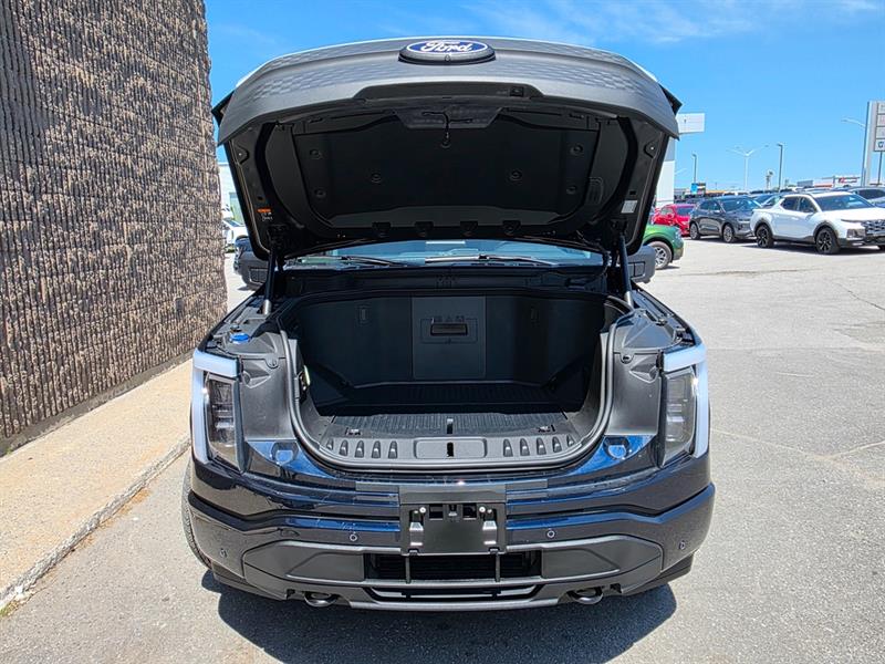 ford F-150 Lightning 2025 - 32
