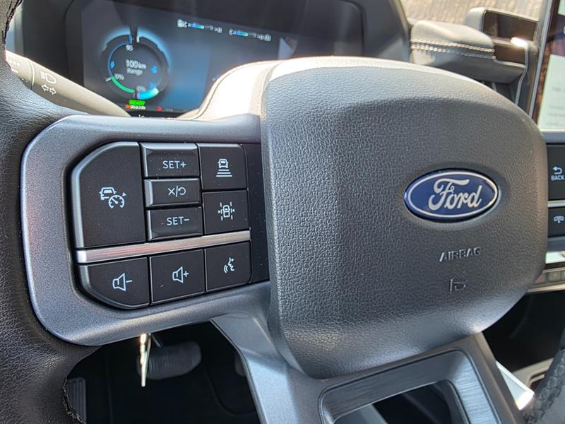ford F-150 Lightning 2025 - 36