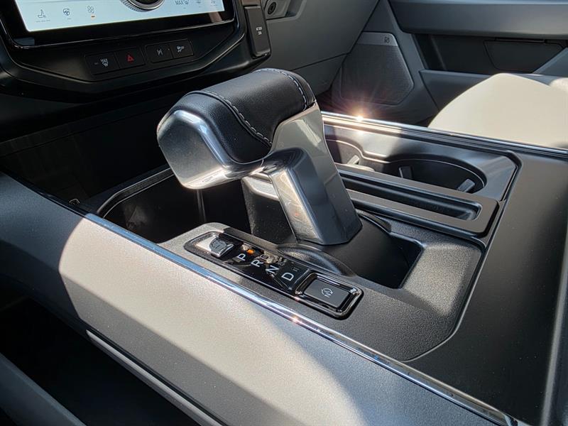 ford F-150 Lightning 2025 - 41