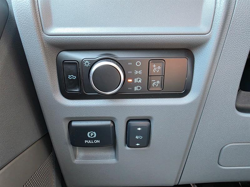 ford F-150 Lightning 2025 - 43