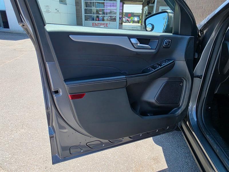 ford Escape Plug-In Hybrid 2024 - 18