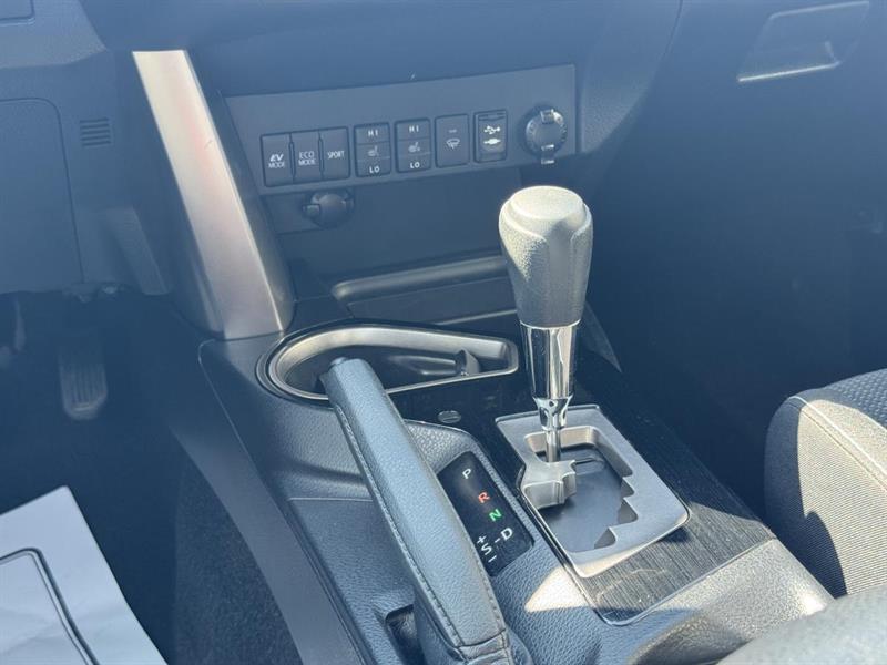 toyota RAV4 2018 - 25