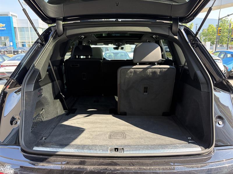 audi Q7 2021 - 24
