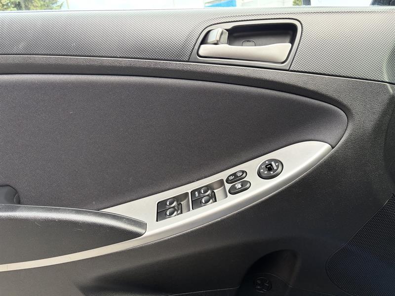 hyundai Accent 2016 - 17