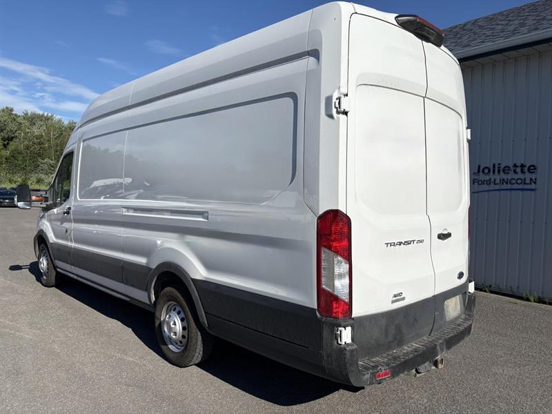 ford Transit Cargo Van 2023 - 3