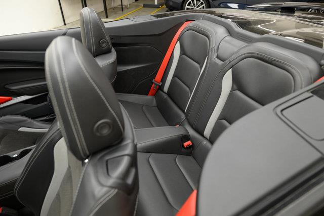 chevrolet Camaro 2023 - 12