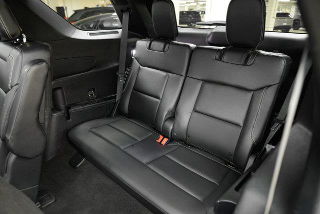 ford Explorer 2022 - 25