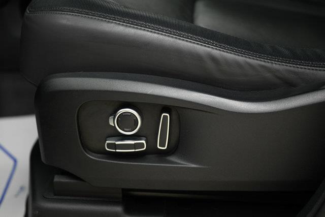 land rover Defender 2024 - 12