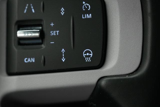 land rover Defender 2024 - 18