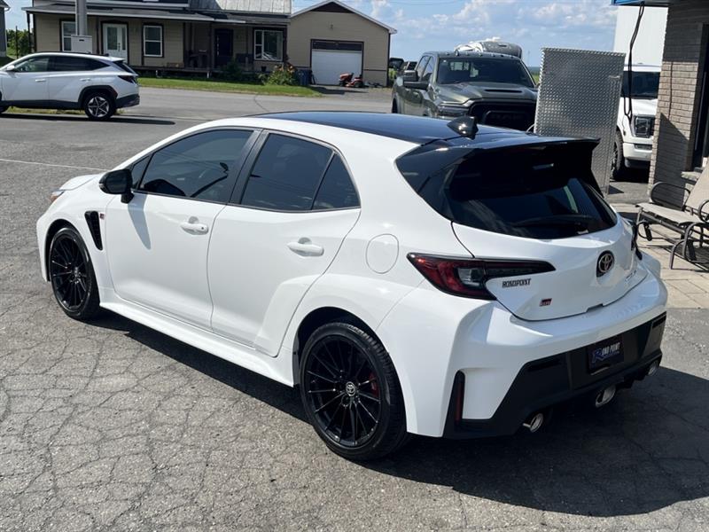 toyota GR Corolla 2024 - 15