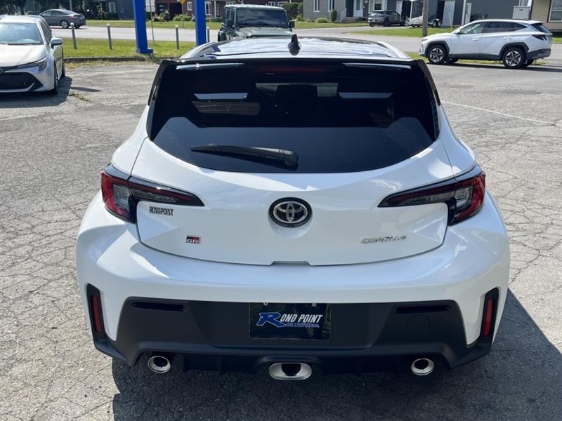 toyota GR Corolla 2024 - 16