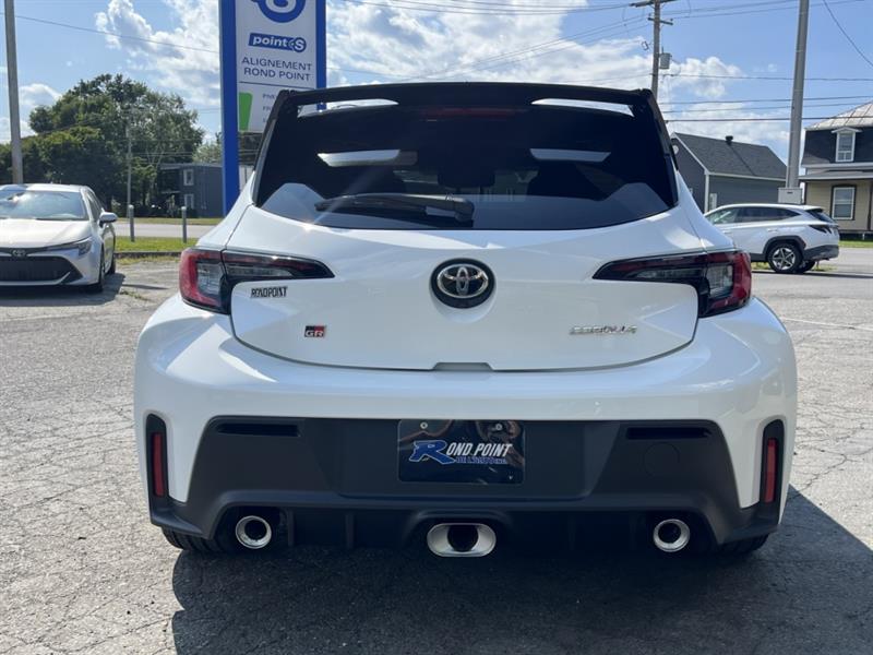 toyota GR Corolla 2024 - 54