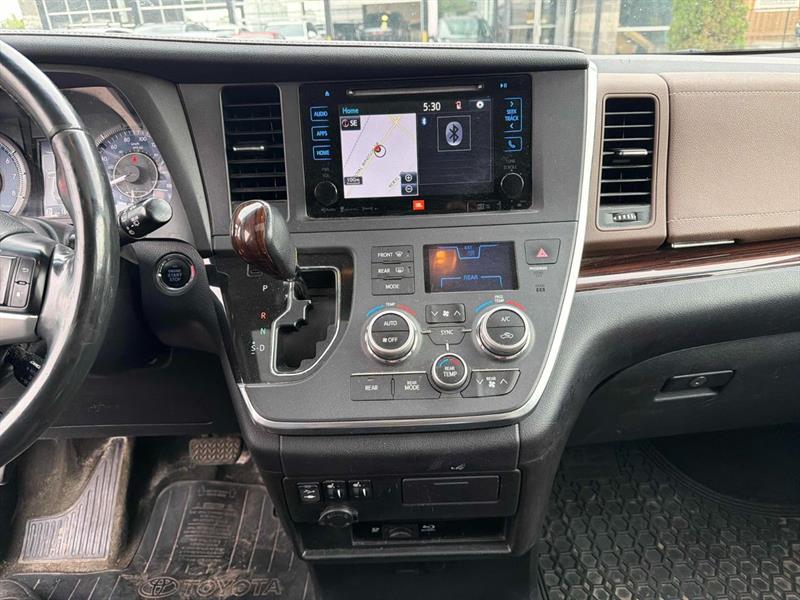 toyota Sienna 2017 - 8