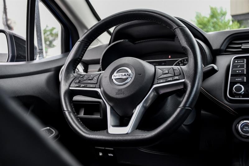 nissan Versa 2021 - 16