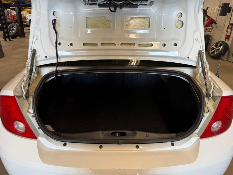 chevrolet Cobalt 2010 - 28