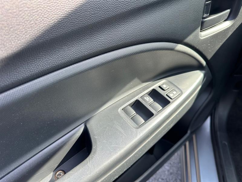 mitsubishi Mirage 2019 - 16