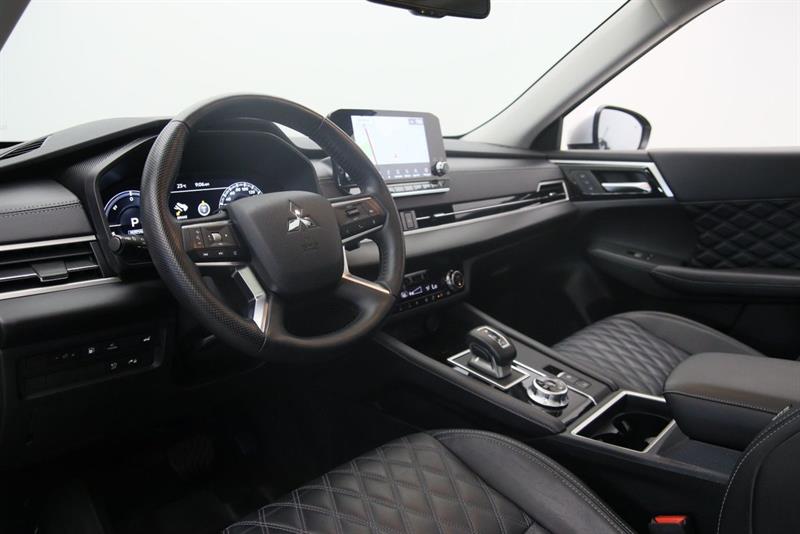 mitsubishi Outlander Plug-In Hybrid 2024 - 7