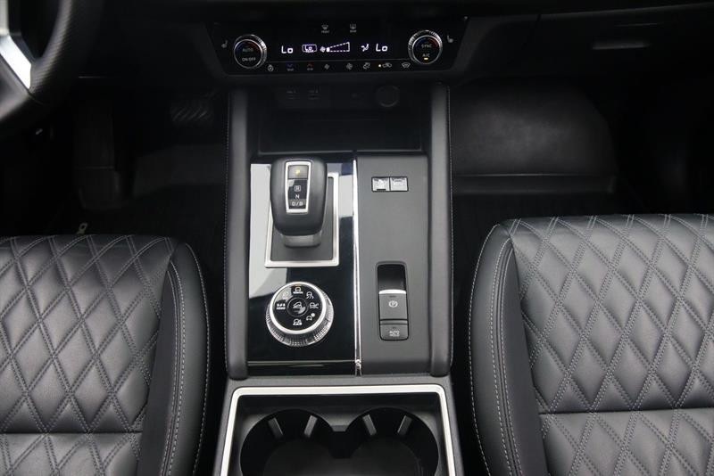 mitsubishi Outlander Plug-In Hybrid 2024 - 14