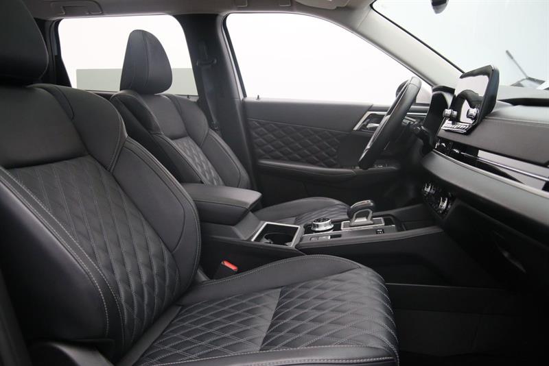 mitsubishi Outlander Plug-In Hybrid 2024 - 18
