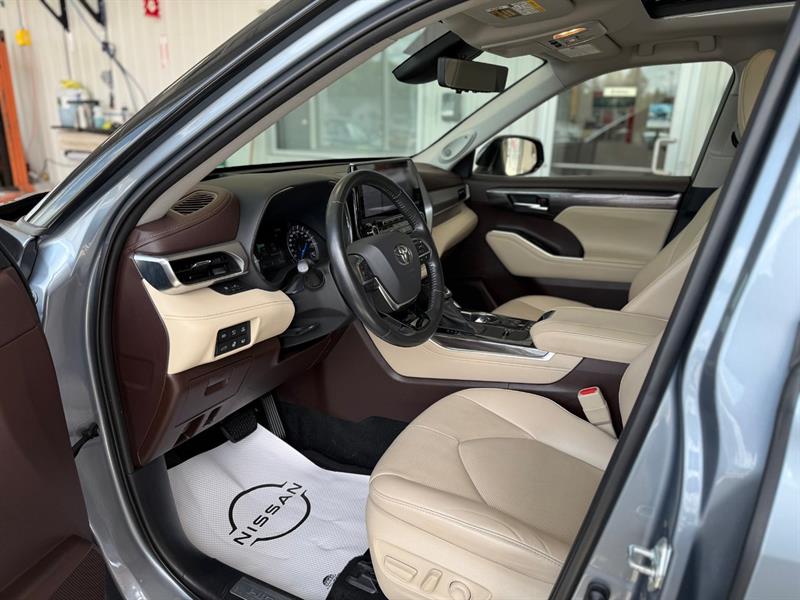 toyota Highlander 2021 - 18