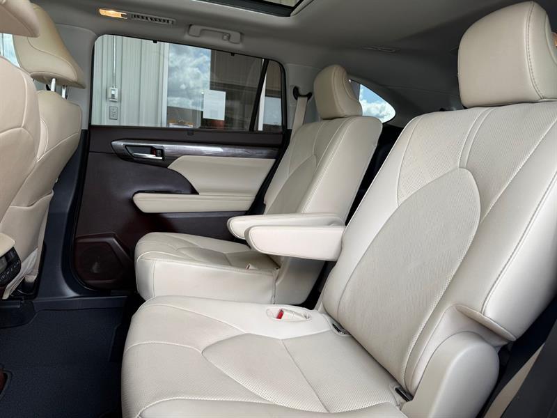 toyota Highlander 2021 - 43