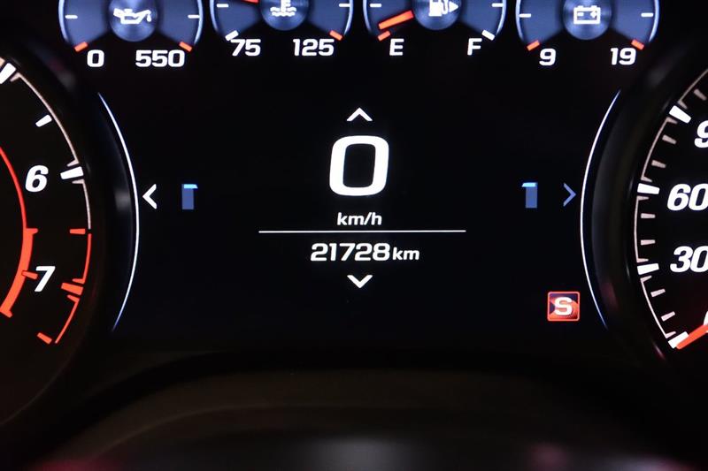 chevrolet Camaro 2021 - 18