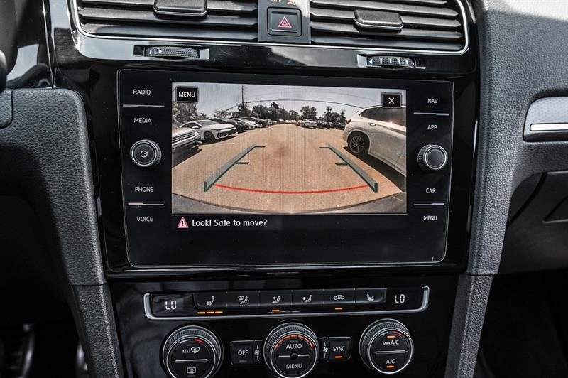 volkswagen Golf GTI 2018 - 24