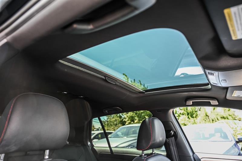 volkswagen Golf GTI 2018 - 31