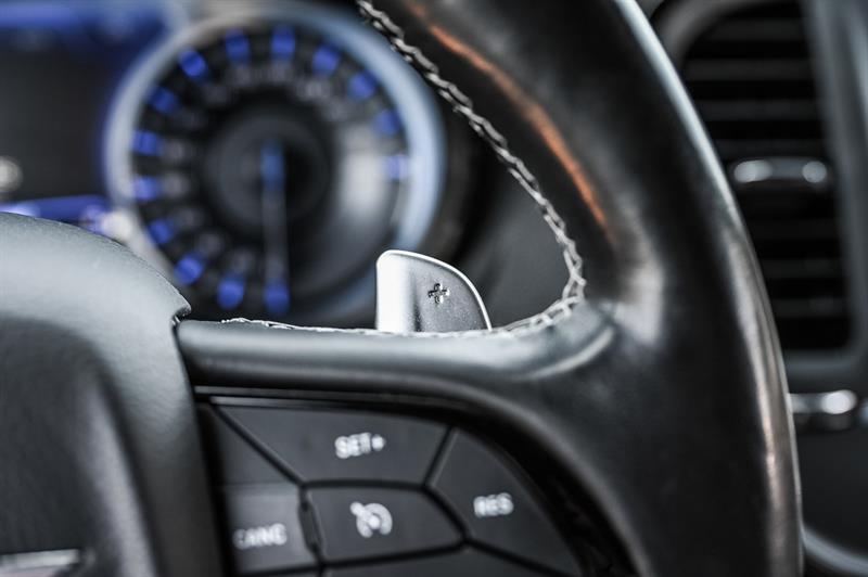 chrysler 300 2022 - 18