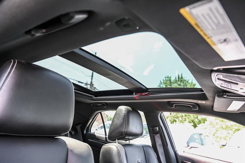 chrysler 300 2022 - 33