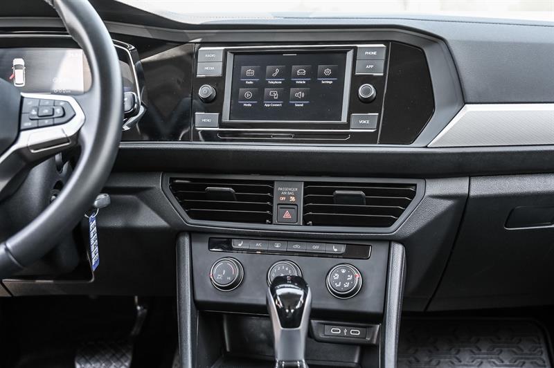 volkswagen Jetta 2024 - 19