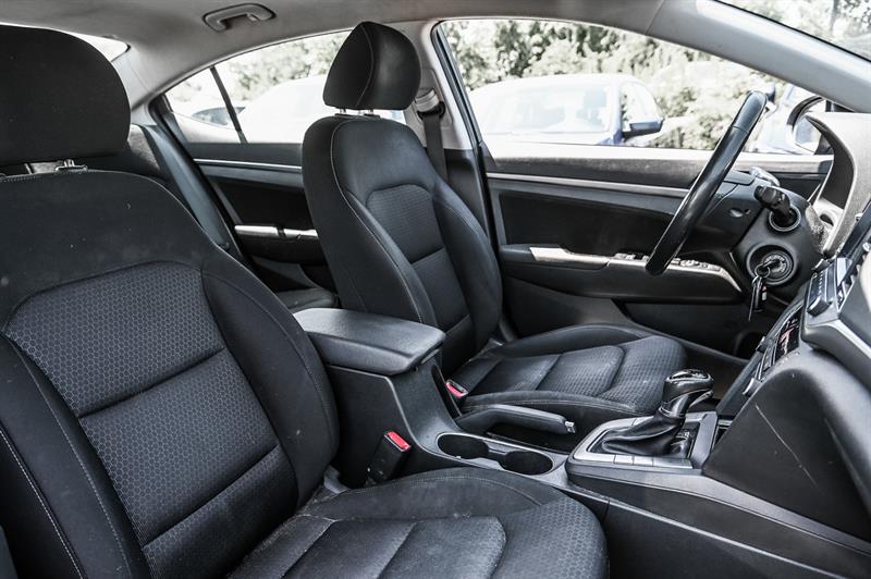 hyundai Elantra 2017 - 18