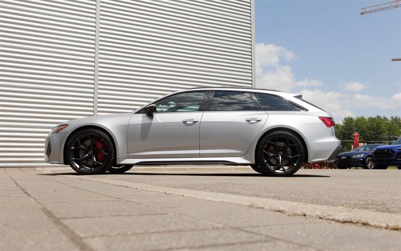 audi RS 6 Avant 2025 - 12