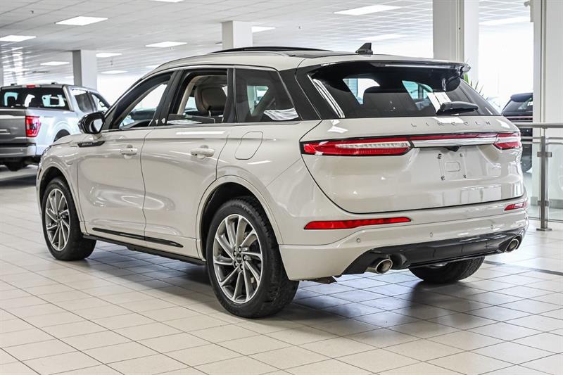 lincoln Corsair 2022 - 10
