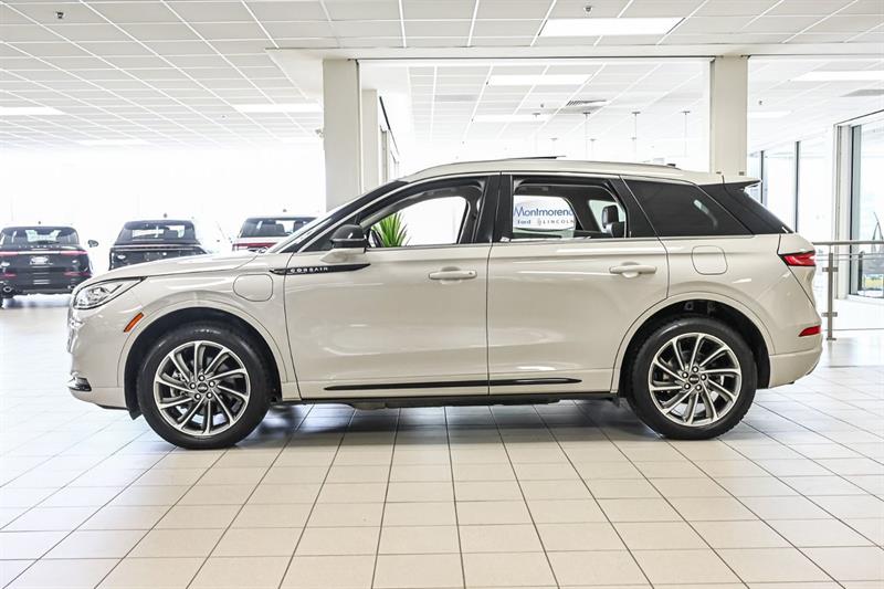 lincoln Corsair 2022 - 12