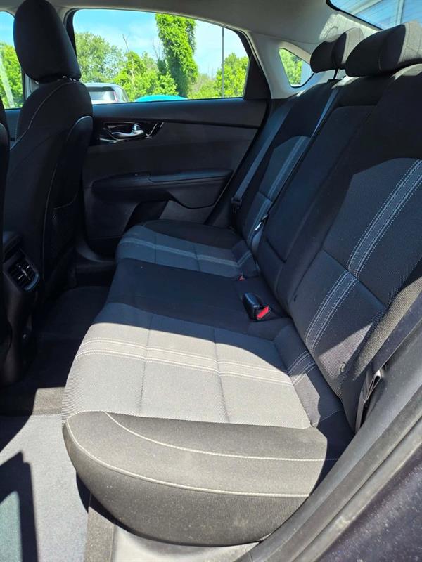 kia Forte 2023 - 20