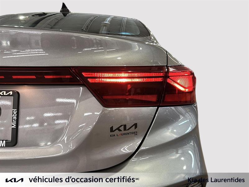 kia Forte 2023 - 13