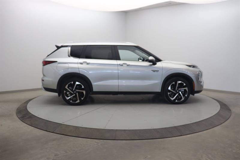 mitsubishi Outlander Plug-In Hybrid 2024 - 3
