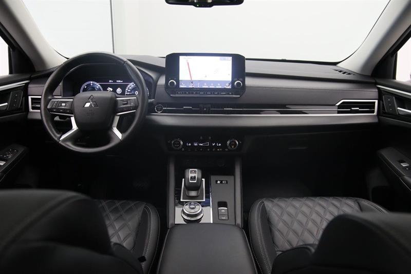 mitsubishi Outlander Plug-In Hybrid 2024 - 12