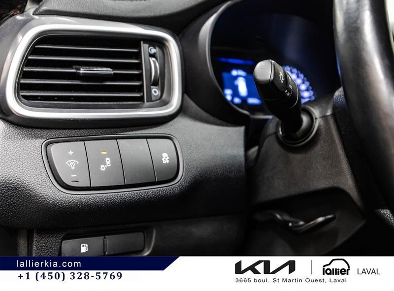 2020 Kia Sorento - Image 21